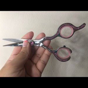 Shears by Pink Kutz.
